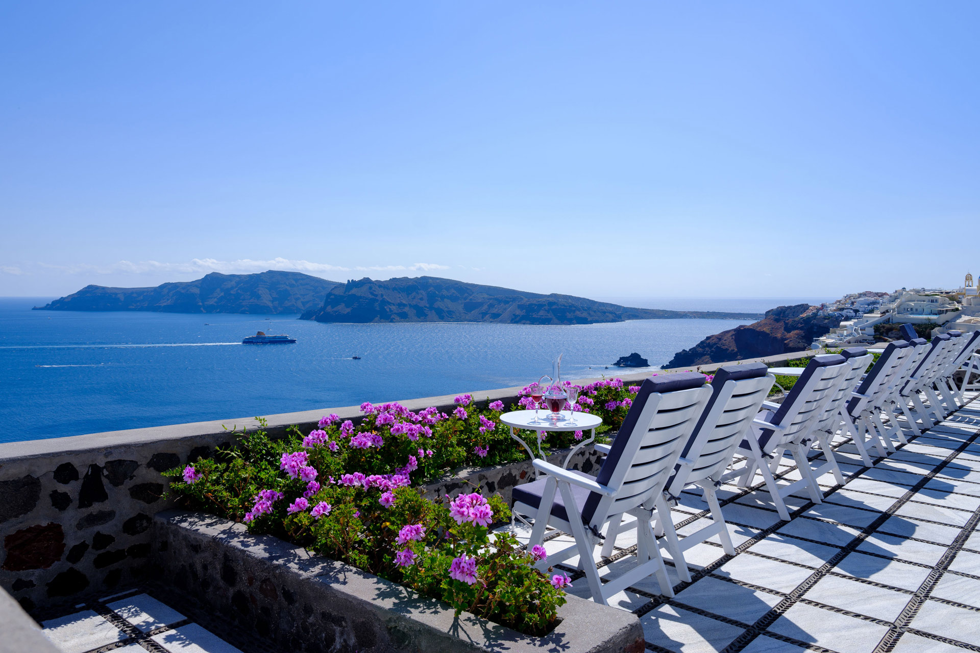 Nikos Villas - Oia, Santorini