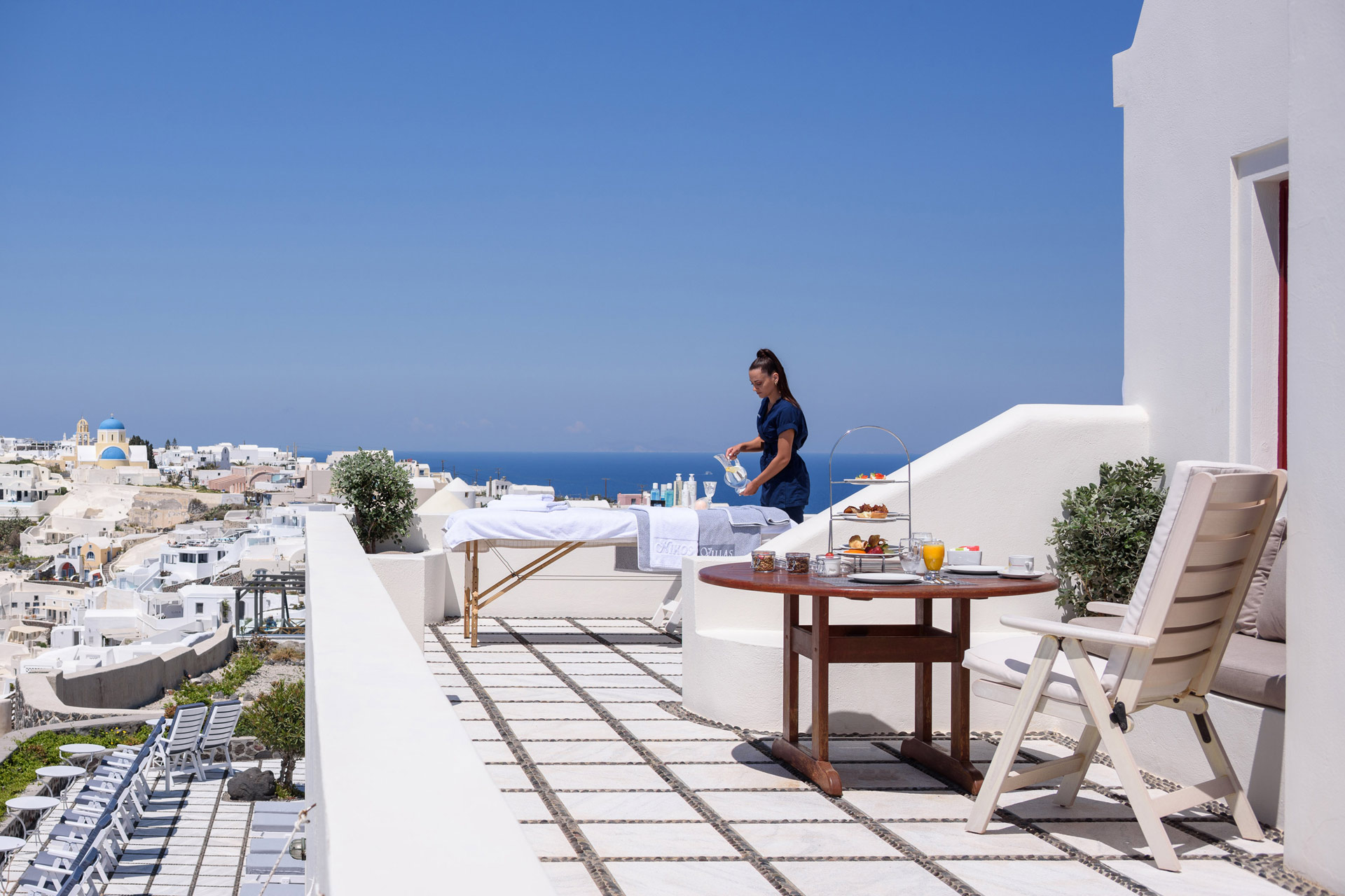 Nikos Villas - Oia, Santorini