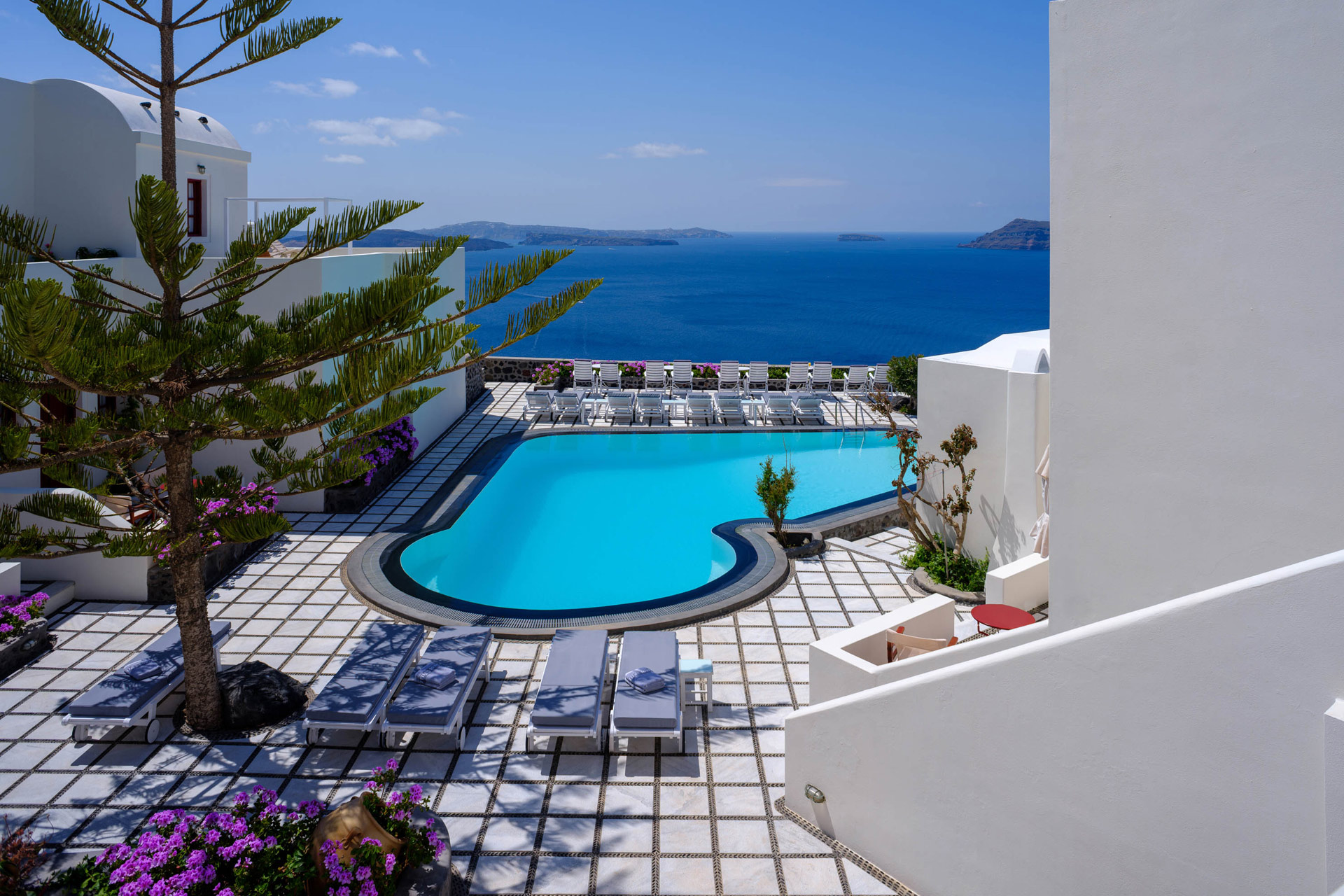 Nikos Villas - Oia, Santorini